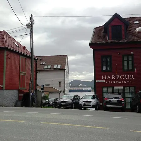 Harbour Apart Otel *